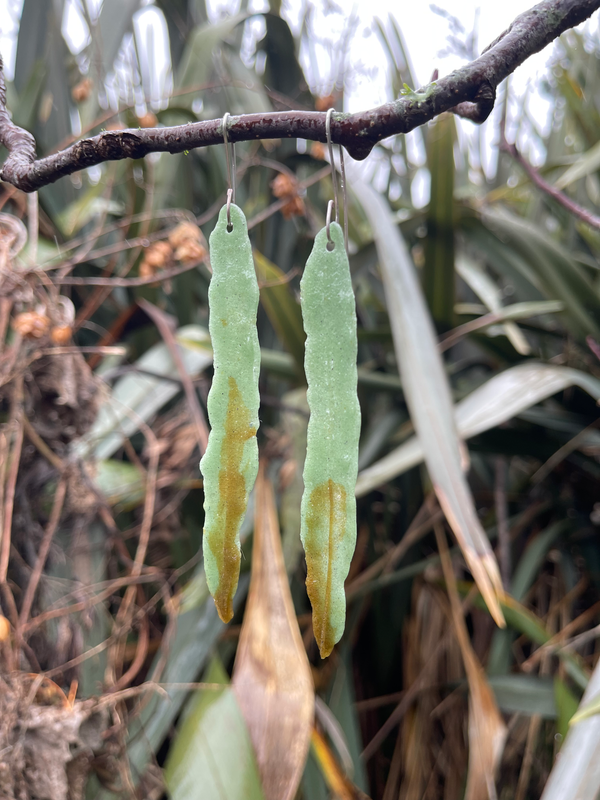 Peach leaves